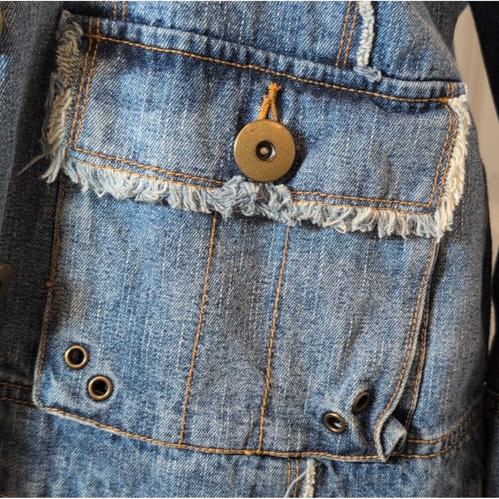 Angel Kiss Women's Blue Frayed Denim Jacket Button Front With Pockets Size XL - Picture 3 of 8